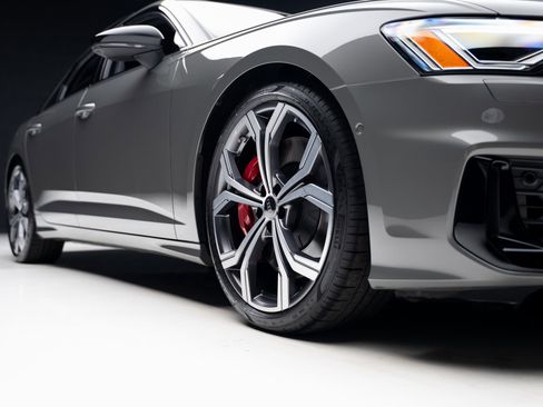 Used 2024 Audi S6 Premium Plus w/ Premium Plus Package image 79