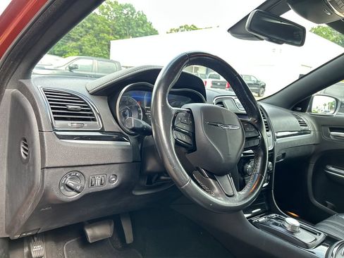 Used 2021 Chrysler 300 S RWD image 10