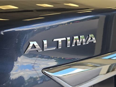 Used 2015 Nissan Altima 2.5 SV w/ Convenience Package FWD image 26