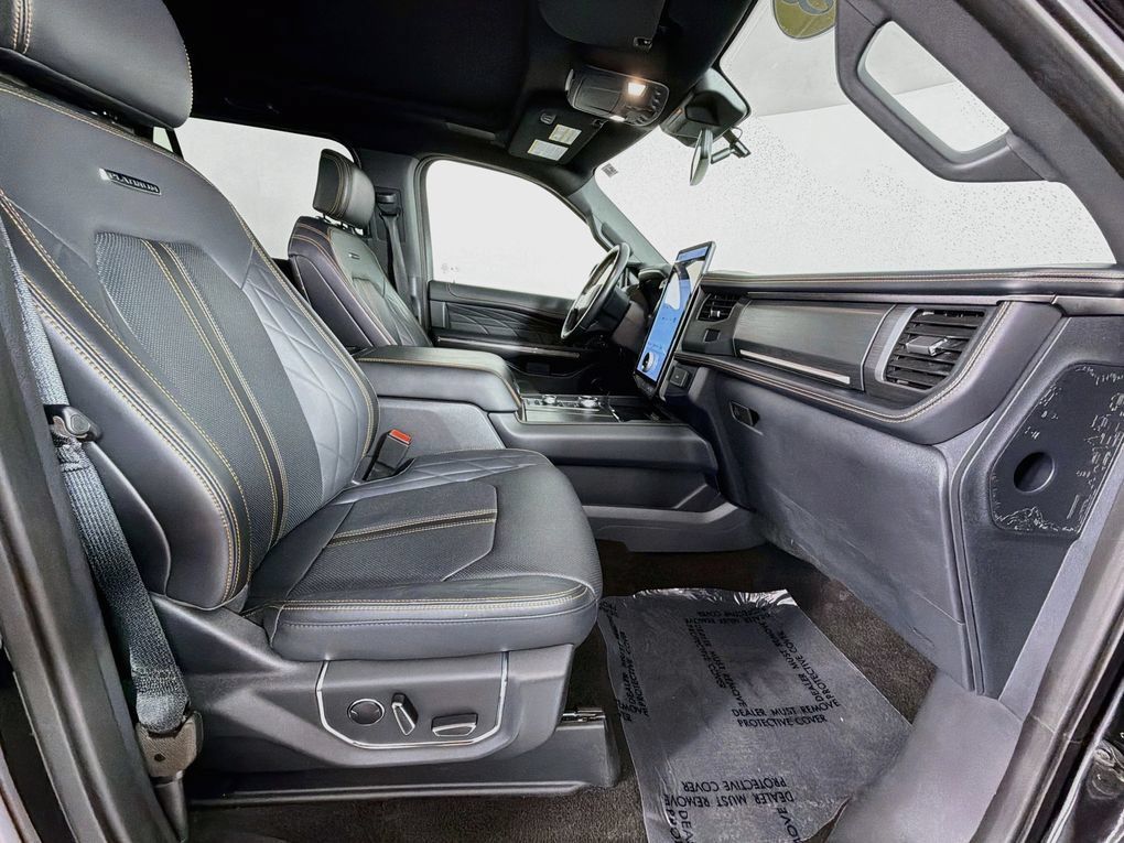 Used 2023 Ford Expedition Max Platinum AWD/4WD image 31