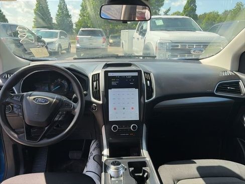 Used 2022 Ford Edge SE AWD/4WD image 11