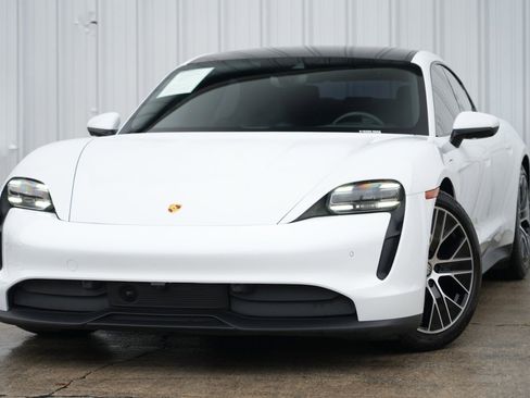 Used 2023 Porsche Taycan w/ Premium Package image 3