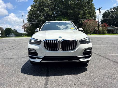 Used 2019 BMW X5 xDrive40i w/ Premium Package 2 AWD/4WD image 3