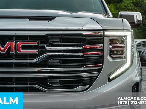 Used 2025 GMC Sierra 1500 SLT RWD image 11