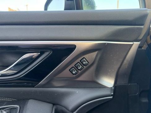 Used 2024 Subaru Outback Limited w/ Popular Package #2 AWD/4WD image 12