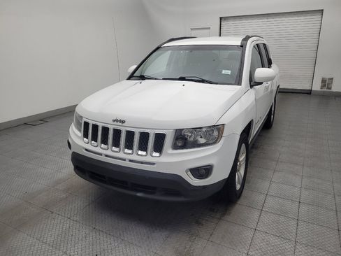 Used 2017 Jeep Compass Latitude AWD/4WD image 15