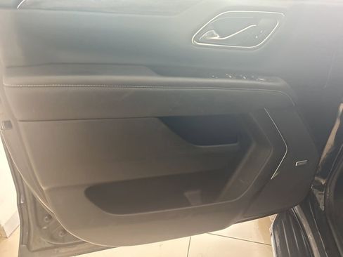 Used 2022 Chevrolet Tahoe Premier w/ Premium Package image 3