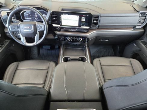 Used 2025 GMC Sierra 2500 SLT w/ Texas SLT Premium Package image 16