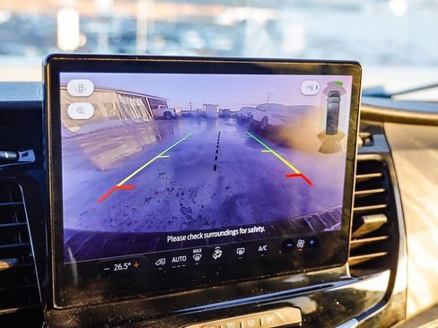 Used 2023 Ford Transit 350 XLT image 24