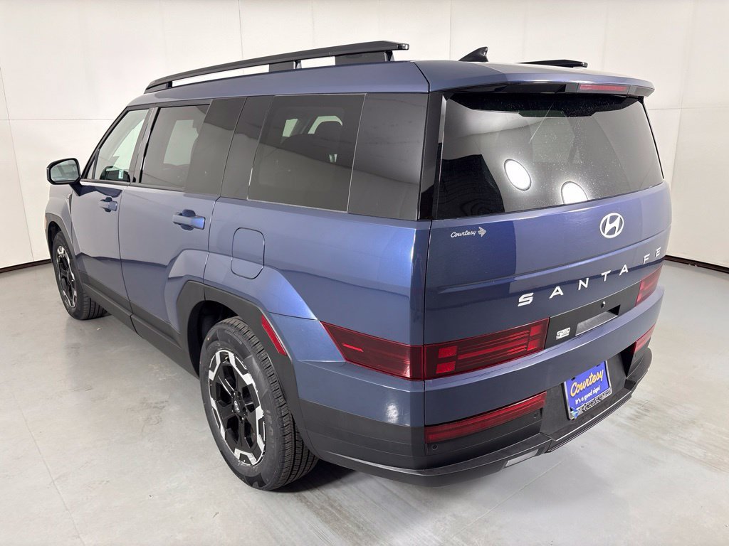 Used 2025 Hyundai Santa Fe SEL FWD image 6