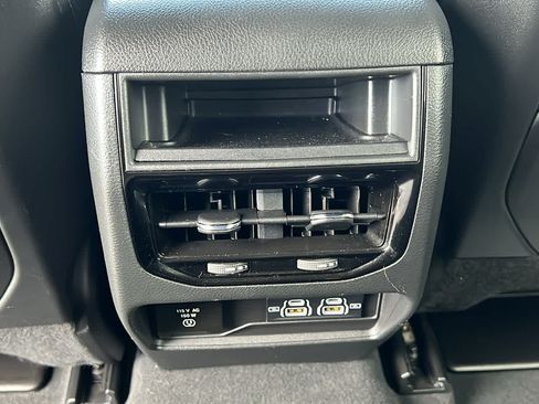 Used 2024 Jeep Grand Cherokee Altitude AWD/4WD image 25