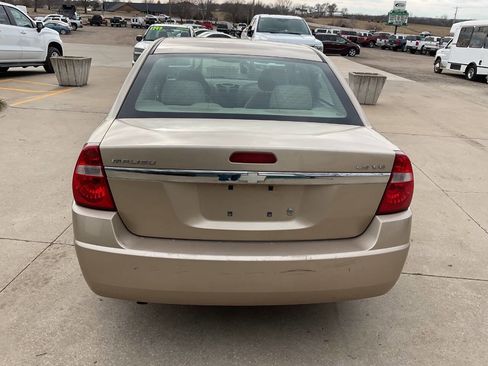 Used 2004 Chevrolet Malibu LS image 8