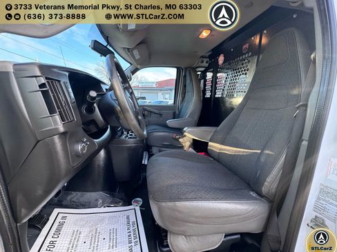 Used 2021 GMC Savana 2500 Regular Van 3D w/ Driver Convenience Package image 8
