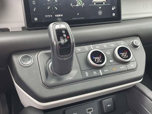 Used 2022 Land Rover Defender 110 X-Dynamic HSE image 27