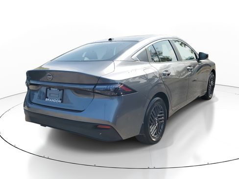 New 2026 Nissan Sentra SV FWD image 7