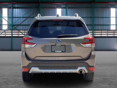 Used 2022 Subaru Forester Touring w/ Popular Package #2 AWD/4WD image 4