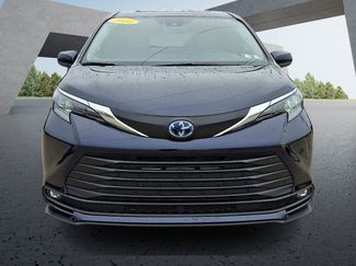 Used 2025 Toyota Sienna XLE video 2