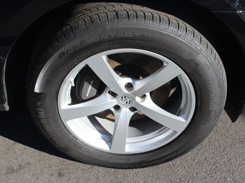 Used 2020 Porsche Macan image 26