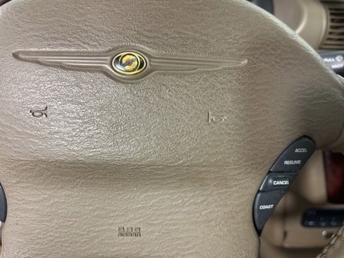 Used 2003 Chrysler Sebring LXi image 10