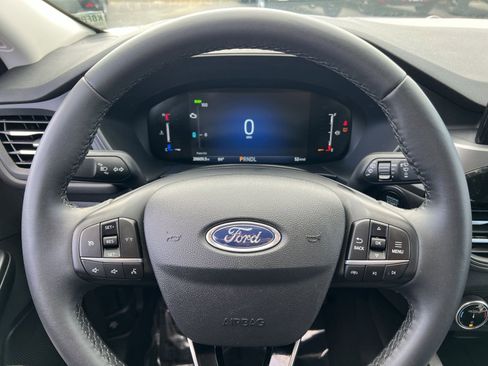 Used 2023 Ford Escape Active image 16