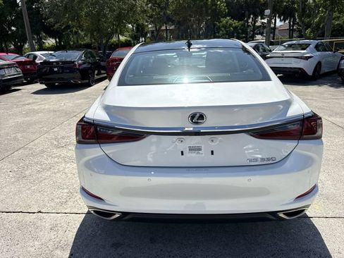 Used 2025 Lexus ES 350 Ultra Luxury w/ Accessory Package (Z2) FWD image 24