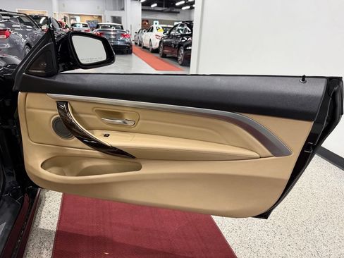 Used 2014 BMW 435i Convertible RWD image 32