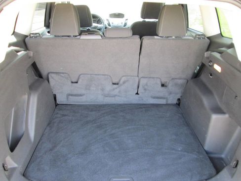 Used 2017 Ford Escape SE image 28