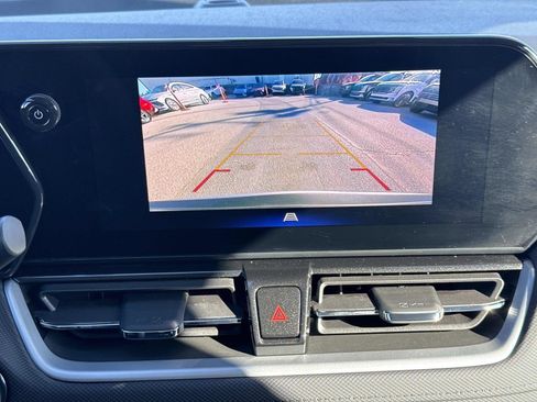 Used 2025 Chevrolet TrailBlazer LT w/ Convenience Package image 5