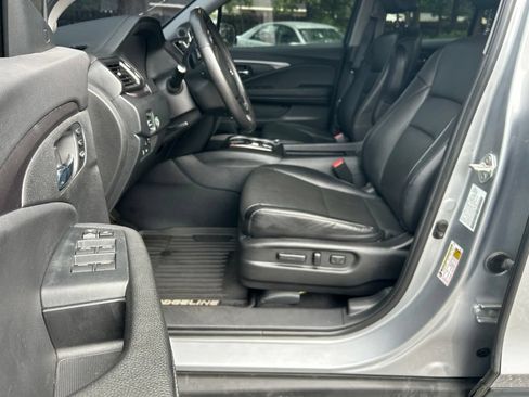 Used 2023 Honda Ridgeline RTL-E image 13