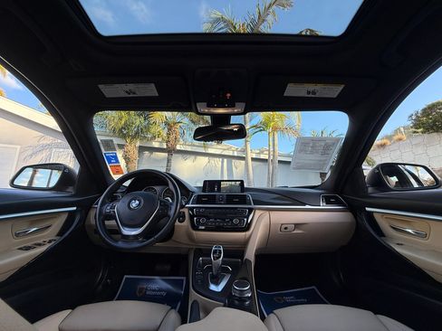 Used 2018 BMW 330i Sedan w/ Convenience Package RWD image 14