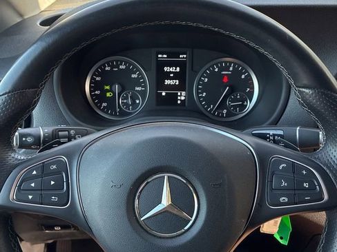 Used 2023 Mercedes-Benz Metris Passenger image 17