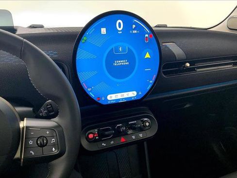 Certified 2025 MINI Cooper S image 5