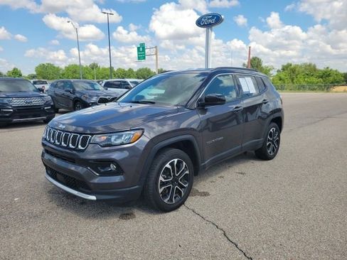 Used 2024 Jeep Compass Limited AWD/4WD image 17