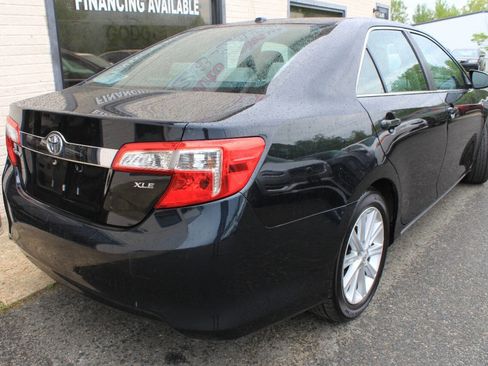 Used 2012 Toyota Camry XLE FWD image 9