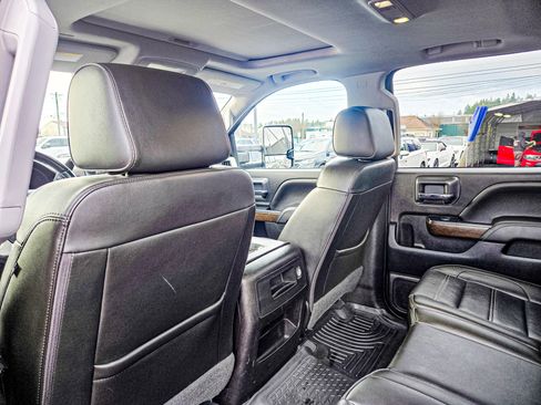 Used 2019 GMC Sierra 2500 Denali w/ Duramax Plus Package image 11