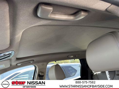 Used 2023 Hyundai Santa Fe Limited AWD/4WD image 18