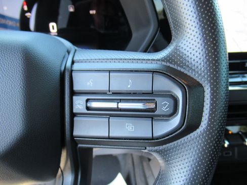 Used 2023 Chevrolet Colorado Trail Boss w/ LPO, Dark Essentials Package AWD/4WD image 24