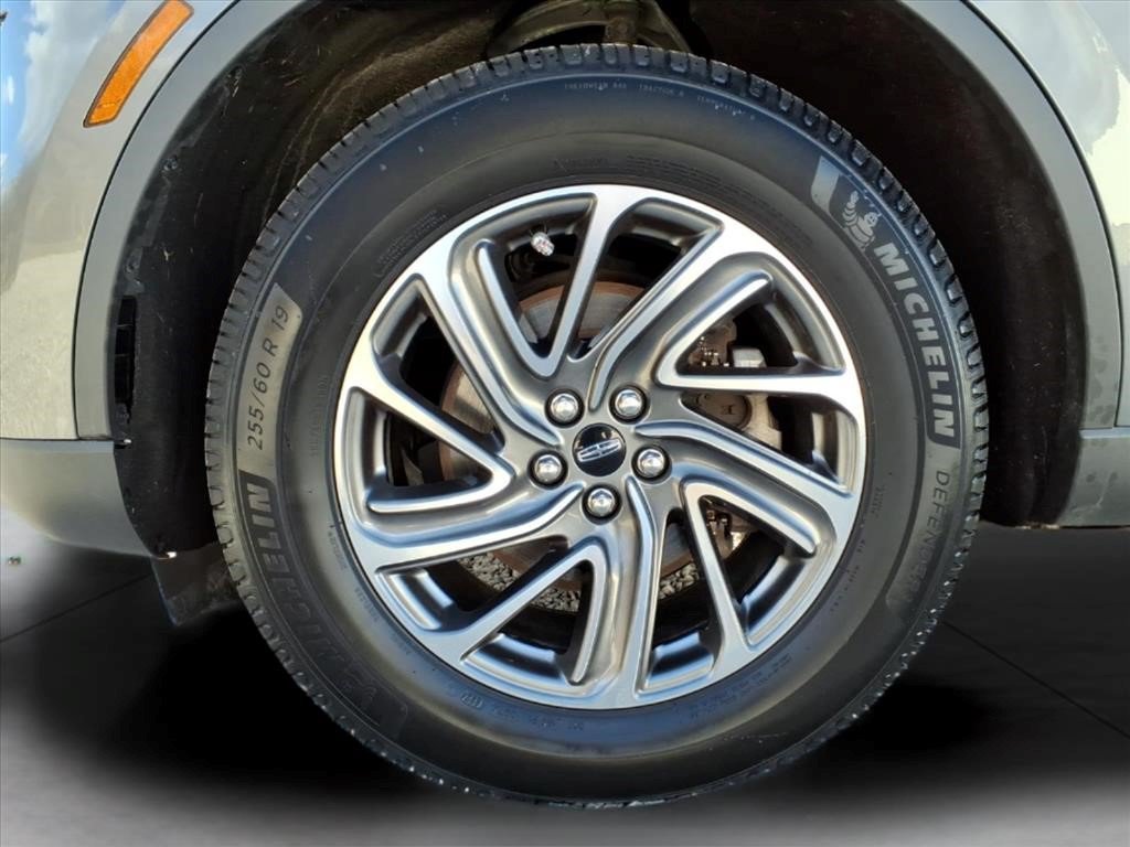 Used 2023 Lincoln Aviator AWD image 11