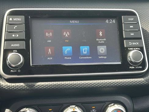 Certified 2025 Nissan Kicks Play S FWD image 29