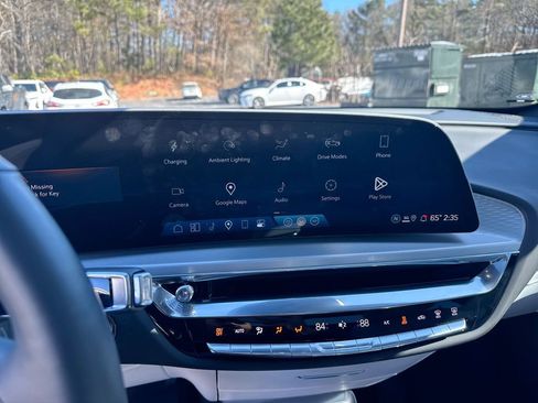 Used 2025 Cadillac Lyriq Luxury w/ LPO, Floor Liner Package image 27