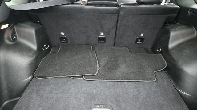Used 2023 Jeep Cherokee Altitude Lux AWD/4WD image 10
