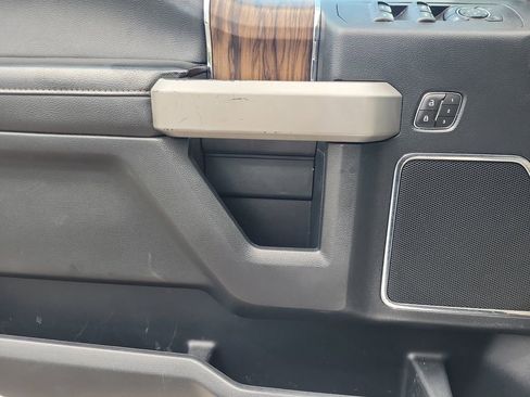 Used 2019 Ford F150 Lariat AWD/4WD image 10