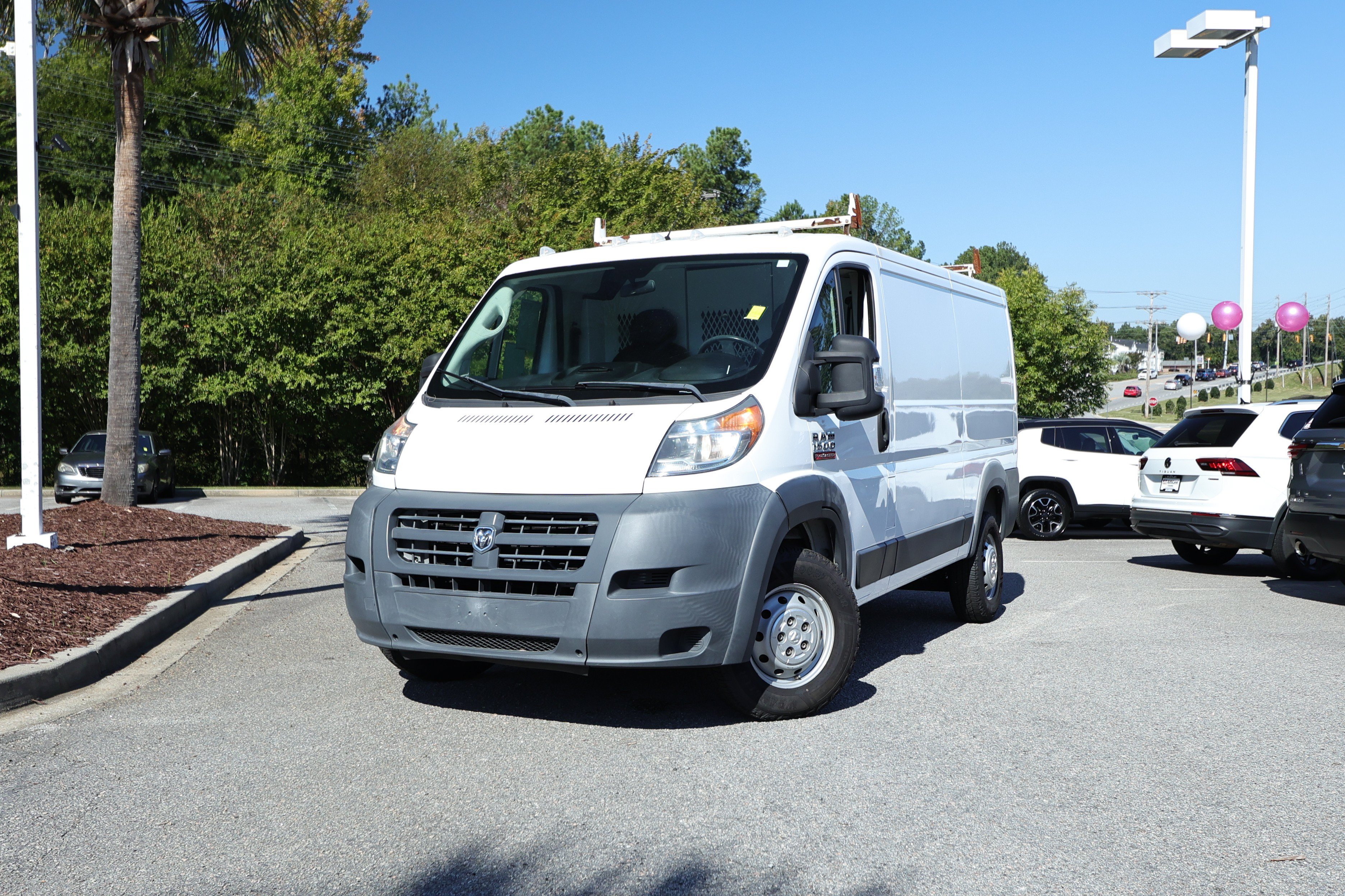 Used 2018 RAM ProMaster 1500 FWD image 1