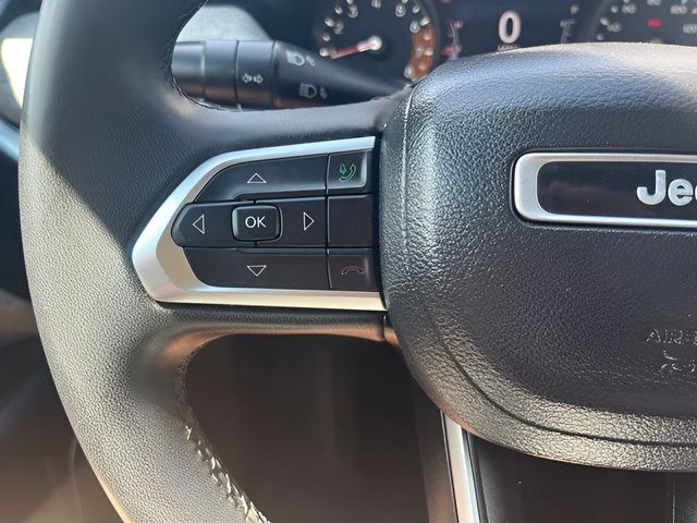 Used 2023 Jeep Compass Latitude AWD/4WD image 18