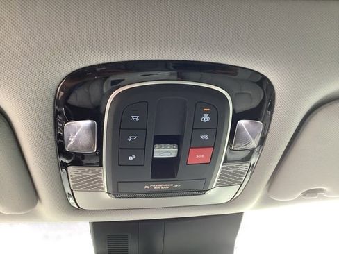 Used 2024 Hyundai Palisade SEL w/ Premium Package image 35