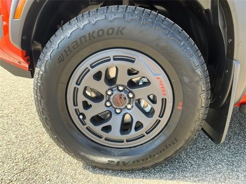 New 2025 Nissan Frontier PRO-4X w/ Pro Convenience Package image 12