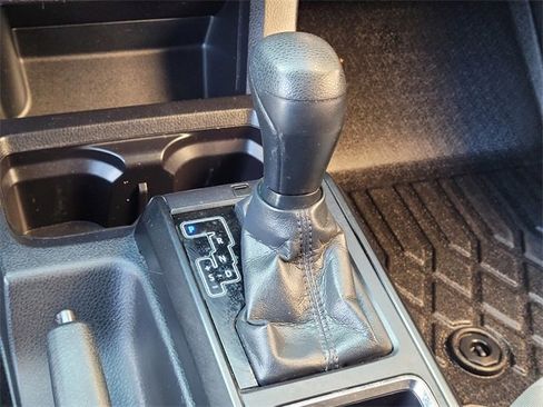 Certified 2018 Toyota Tacoma SR image 23