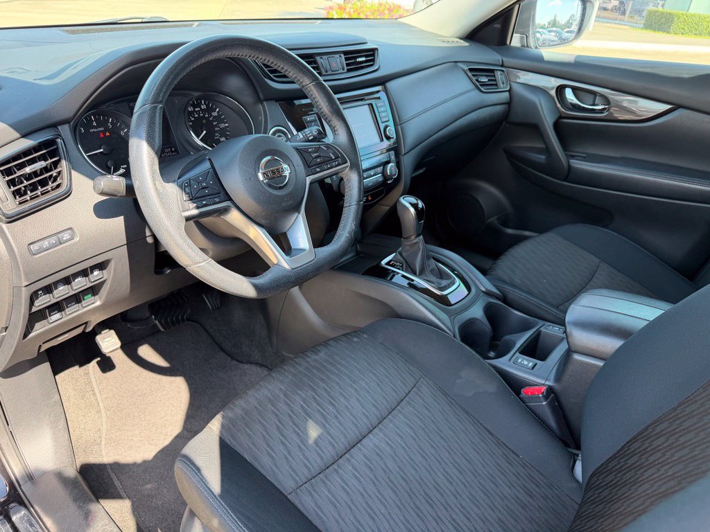 Used 2019 Nissan Rogue SV AWD/4WD image 10