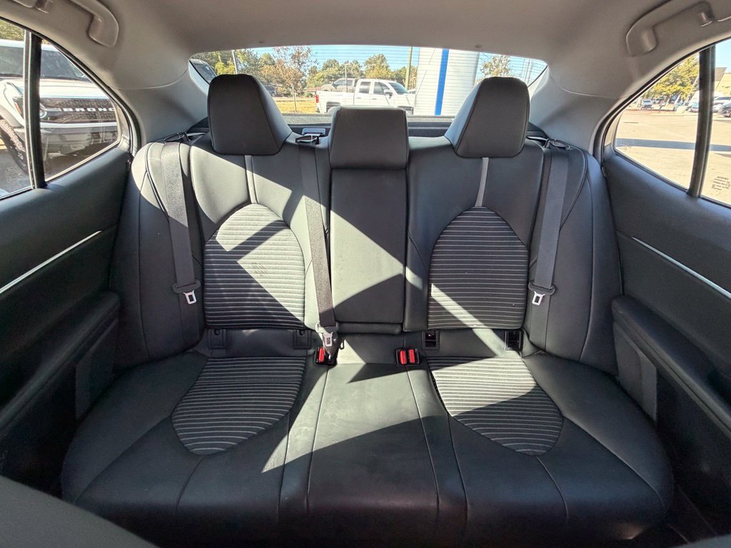 Used 2023 Toyota Camry SE FWD image 15