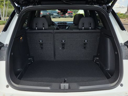 Used 2023 Chevrolet TrailBlazer RS w/ Sun and Liftgate Package FWD image 27
